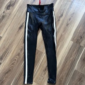 Spanx black lined medium leggings- worn 4 times